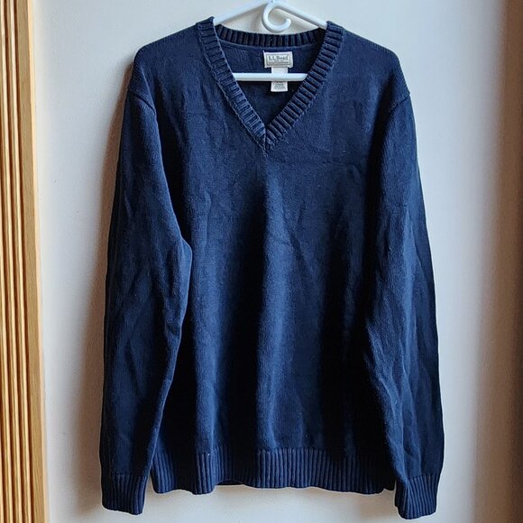 L.L. Bean Navy V-Neck Sweater Size XL - Picture 6 of 13